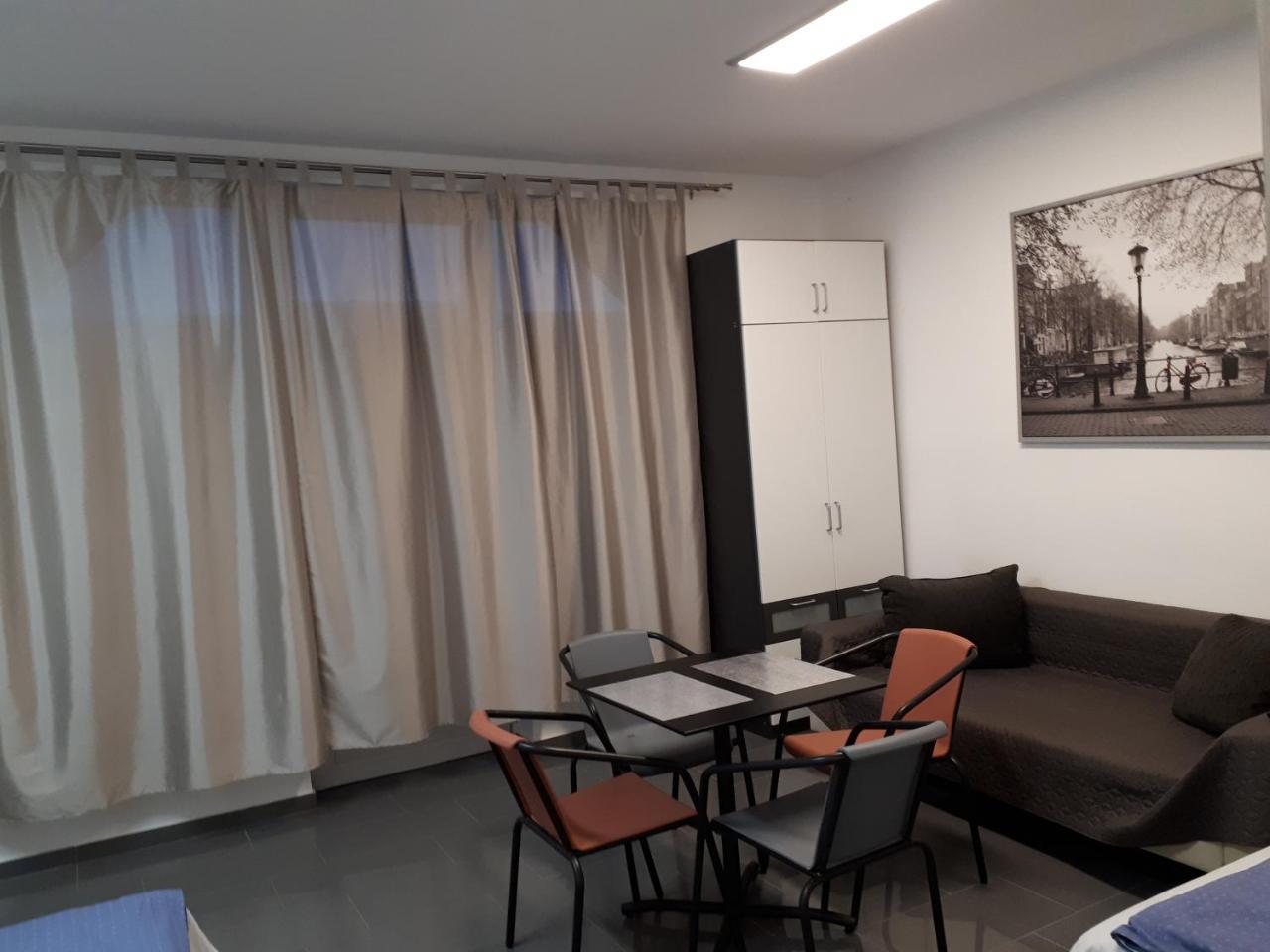 Kertvárosi Apartman II Tiszaújváros Esterno foto