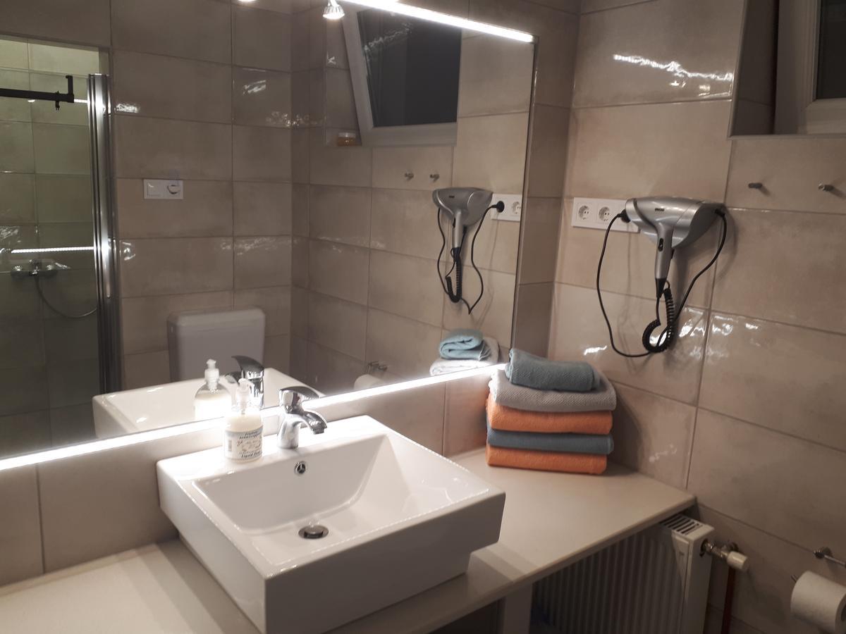 Kertvárosi Apartman II Tiszaújváros Esterno foto
