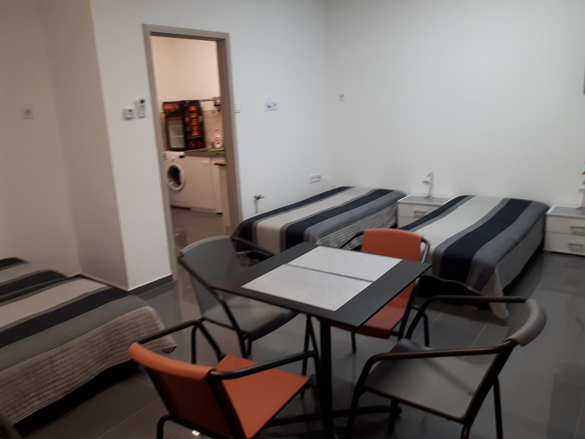Kertvárosi Apartman II Tiszaújváros Esterno foto