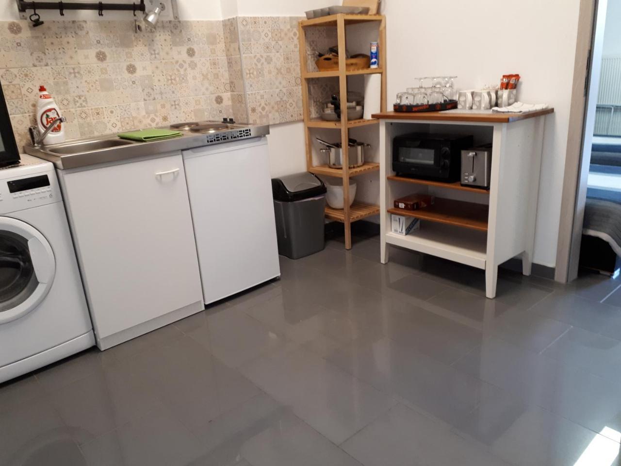 Kertvárosi Apartman II Tiszaújváros Esterno foto